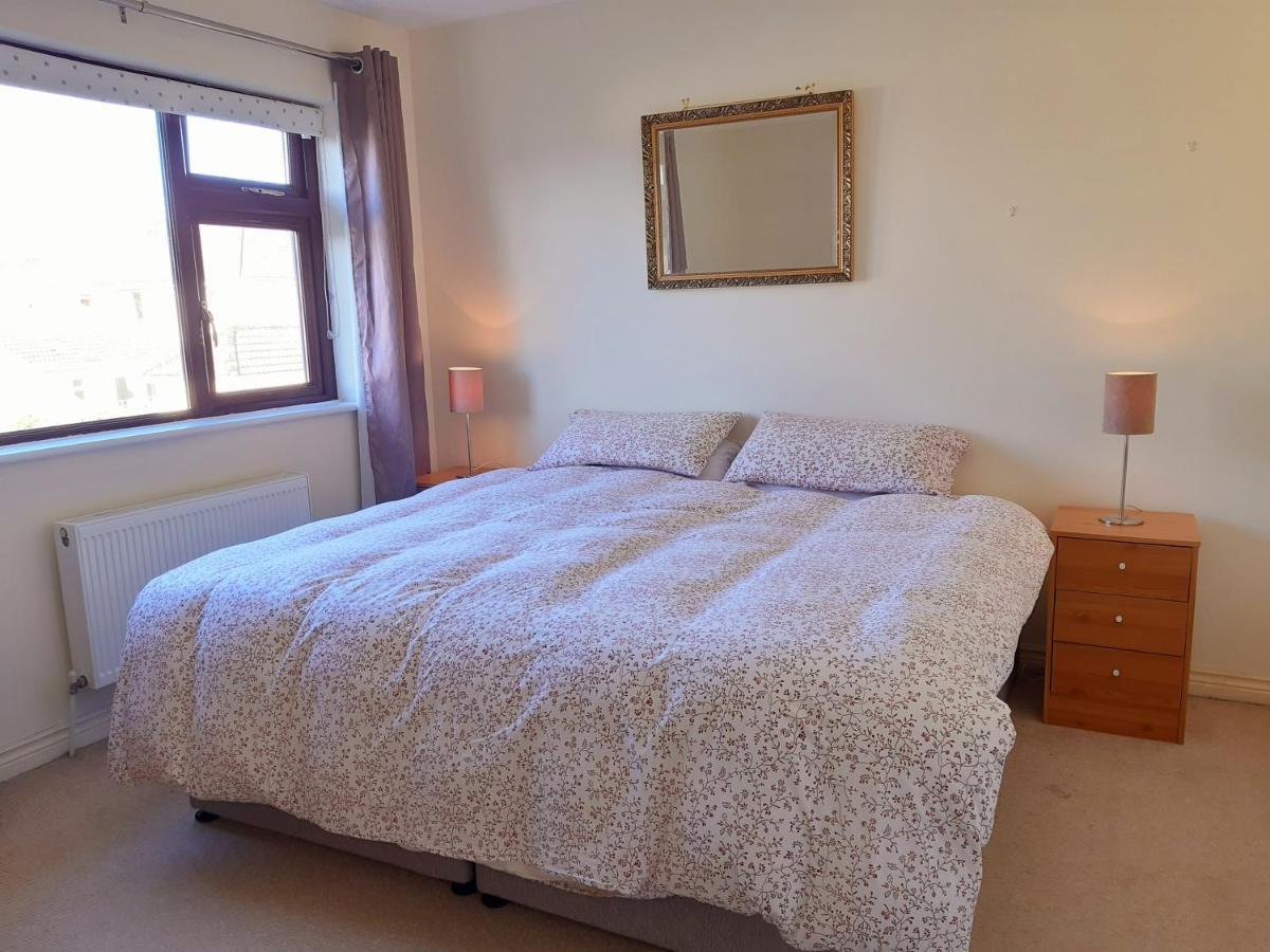 Budget Accommodation - Knocknacarra, Galway Ngoại thất bức ảnh